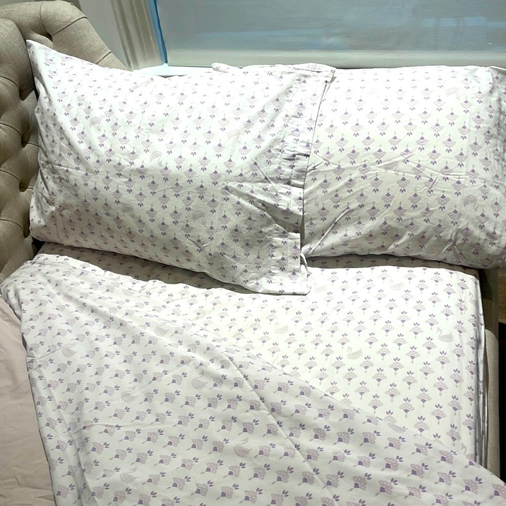 Roberta Roller Rabbit Twin Sheet Set and Pillowcases